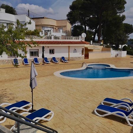 Apartamentos Famara Лорет де Мар Екстериор снимка