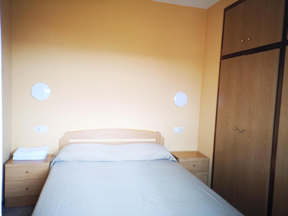 Apartamentos Famara Лорет де Мар Екстериор снимка