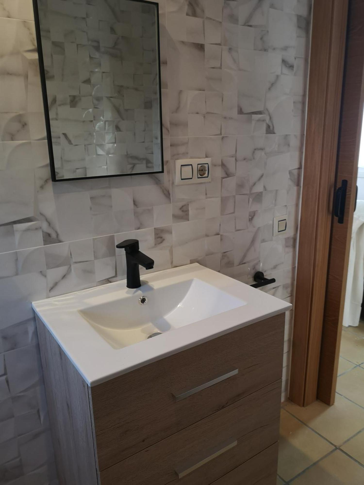 Apartamentos Famara Лорет де Мар Екстериор снимка