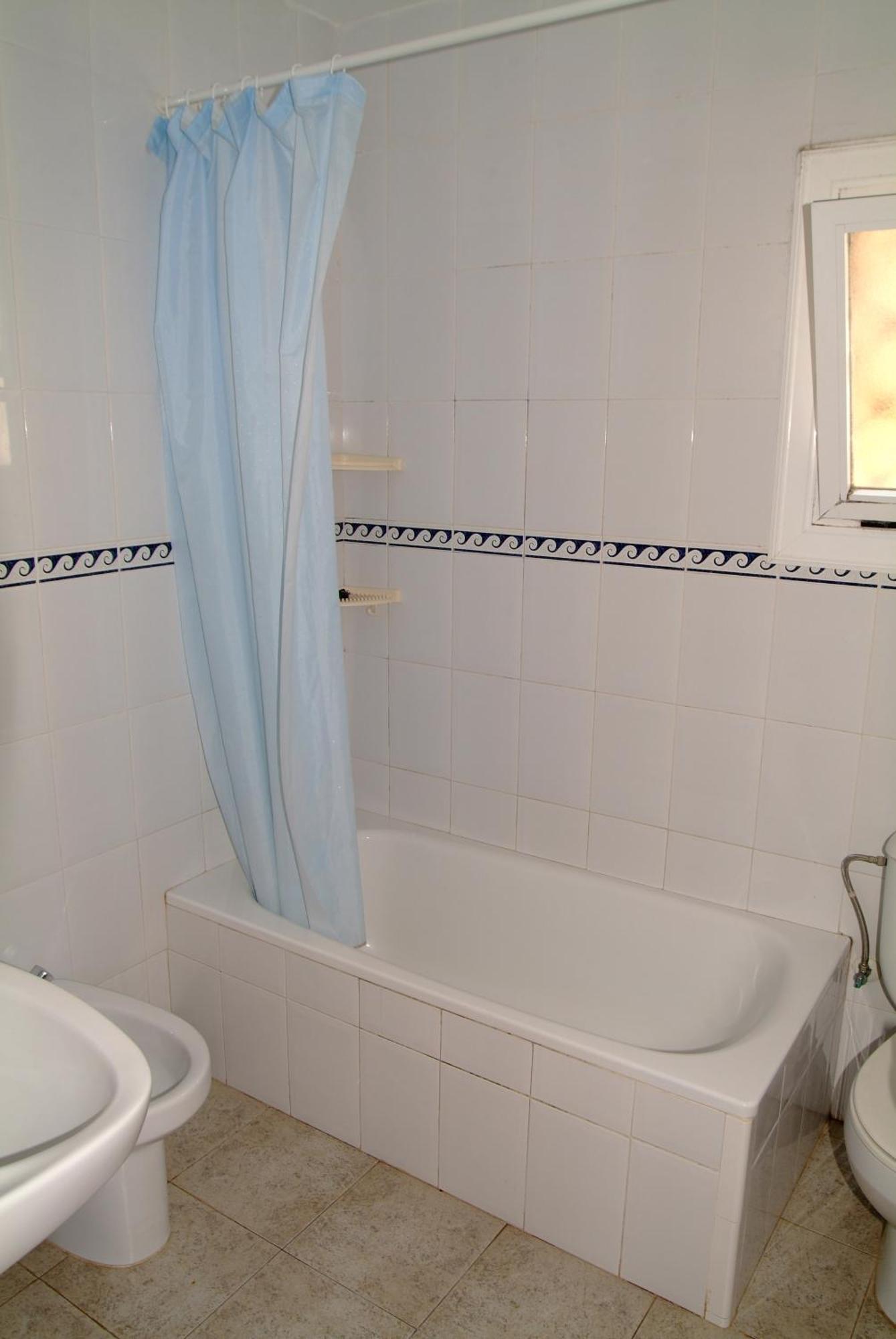 Apartamentos Famara Лорет де Мар Екстериор снимка