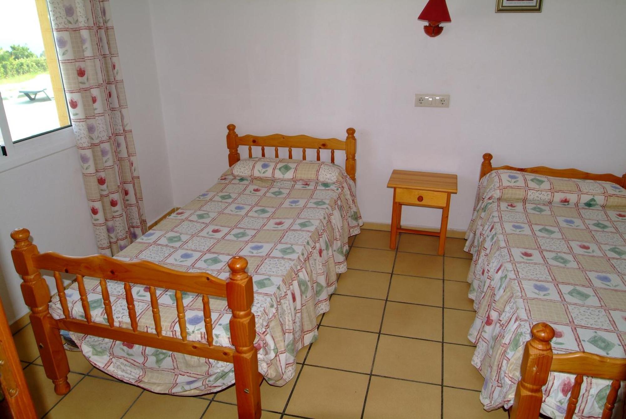 Apartamentos Famara Лорет де Мар Екстериор снимка