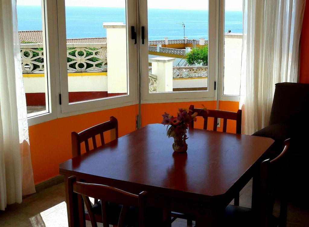 Apartamentos Famara Лорет де Мар Екстериор снимка