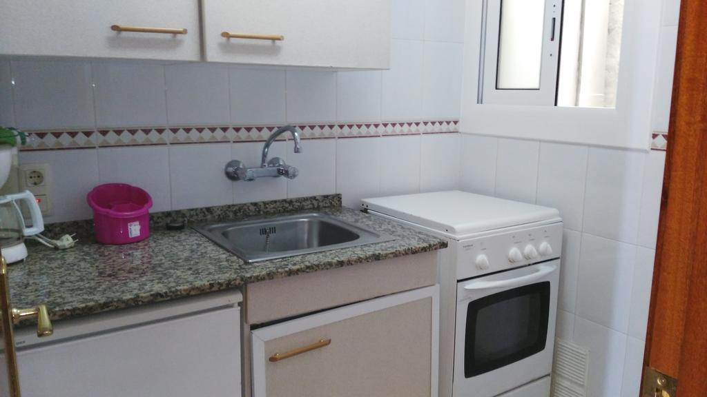 Apartamentos Famara Лорет де Мар Екстериор снимка